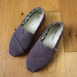 Brown/Gray Canvas Toms